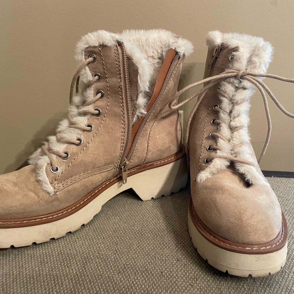 Warm boots